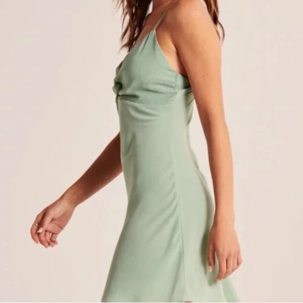 NWT Abercrombie Twist Front Mini Dress Dusty Rose |S| - Picture 4 of 14